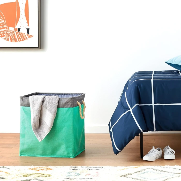 Amazon Basics Foldable Fabric Rectangle Laundry Hamper With Detachable Brackets, Jade Green, 40.6 cm x 33 cm x 43.6 cm - Image 8
