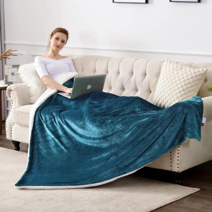 SOCHOW Sherpa Fleece Throw Blanket, Double-Sided Super Soft Luxurious Plush Blanket Twin Size 60 inchx80 inch, Blue Coral - Image 2