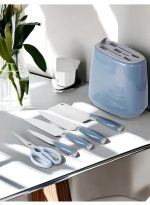 Kitchen knife set, 6-piece set of glacier blue sharp knives, suitable for the kitchen, non-stick and anti-slip stainless steel kitchen knife set, with glacier blue knife holder, suitable for home or dining room use - Image 3