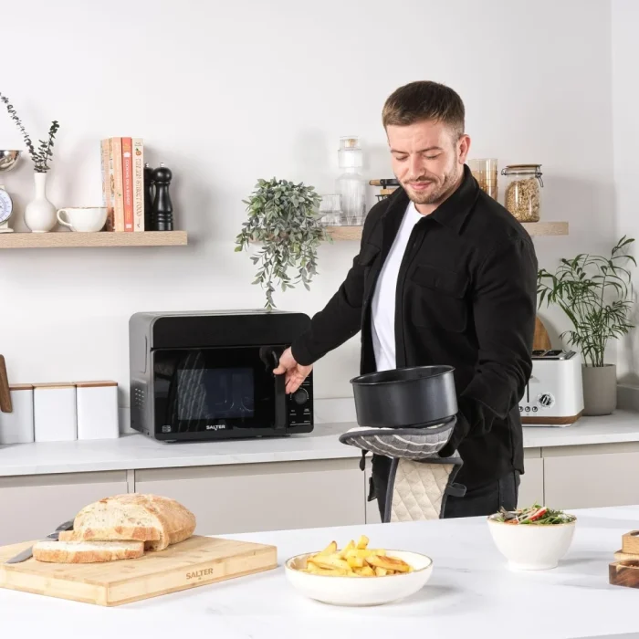 Salter EK5654 DuoWave 2-in-1 Air Fryer & Microwave – 20L, Air Fry Crisp & Cook, Combi Roast & Bake, Microwave Reheat & Defrost, 24.5cm Turntable, 8 Auto-Cook Functions, Includes Basket/Rack, 700W - Image 5