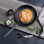 ENAMELSTYL wrought iron frying pan F400, Ø 28 cm, iron pan with wall edge, 400 °C heat resistant, iron pan, scratch-resistant frying pan, uncoated, outdoor cooking, suitable for induction - Image 3