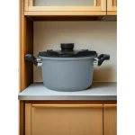 9.45-inch micro pressure cooker, multi-functional micro pressure round cooking pot with non-stick pan, compatible with induction cooker, gas stove/open flame induction cooker universal stew pot, suitable for home, party (Black)